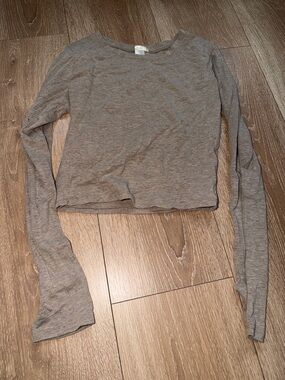 Bozzolo Gray Long-Sleeve Cropped Tee